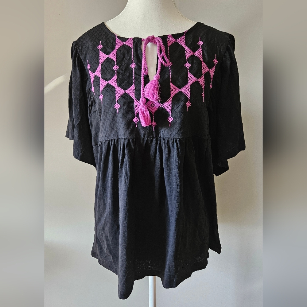 NWT Knox Rose Black Blouse with Pink Embroidery, XXL